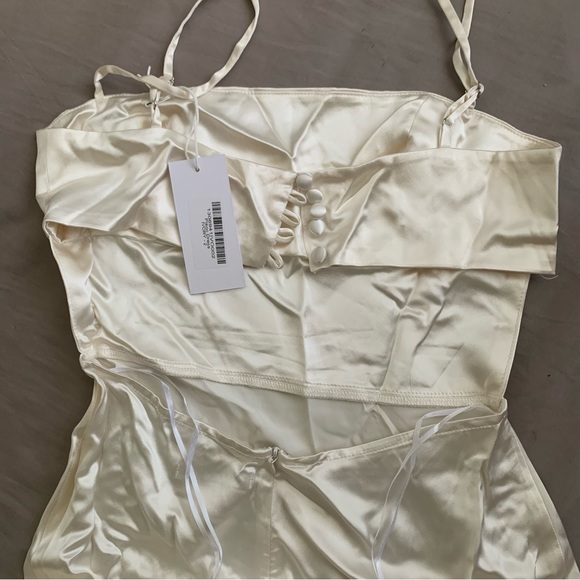 Reformation Pisco dress - White Satin | Size: 2 - Picture 6 of 7